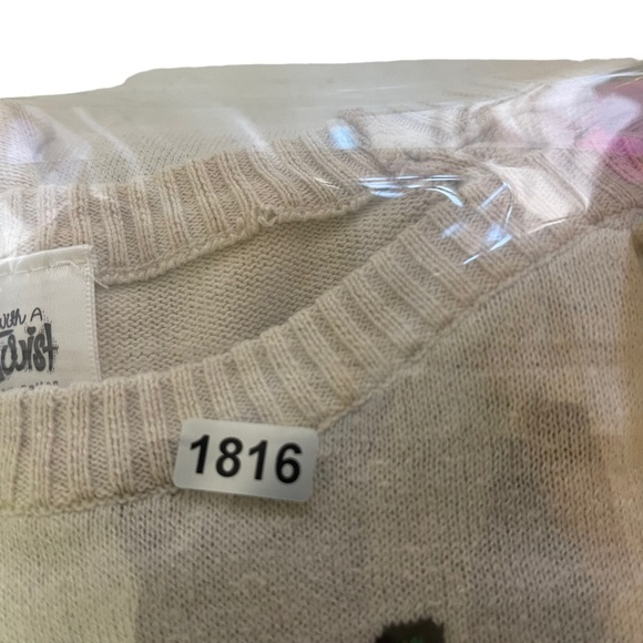 WITH A TWIST Women’s Ivory Christmas Sweater Size M Holiday Lights Pullover - Picture 6 of 6